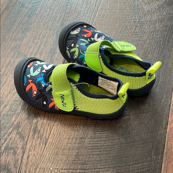 Newts Kids Water Shoes - Picture 1 of 4